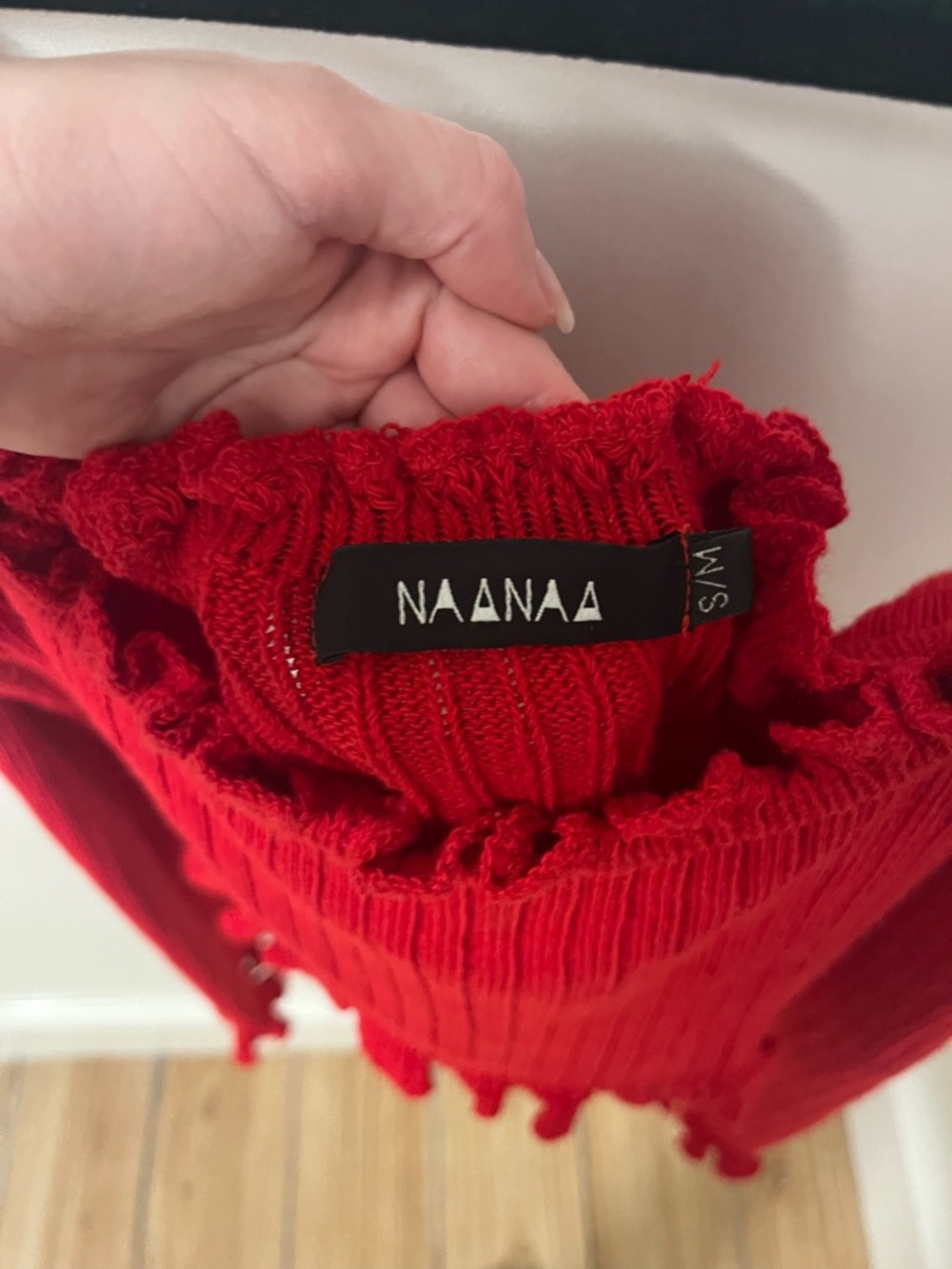 Nanana Red Ribbed Ruffle-Trim Long Sleeve Crop Top - Picture 2 of 3